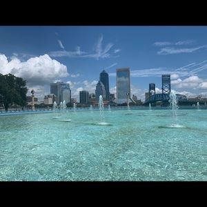 Meet your Posher, Jillian